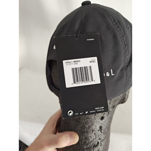 NWT Nike Golf Hat Lightweight Gray Black 247077-060 Art Deco Skyscraper Logo - Picture 6 of 12